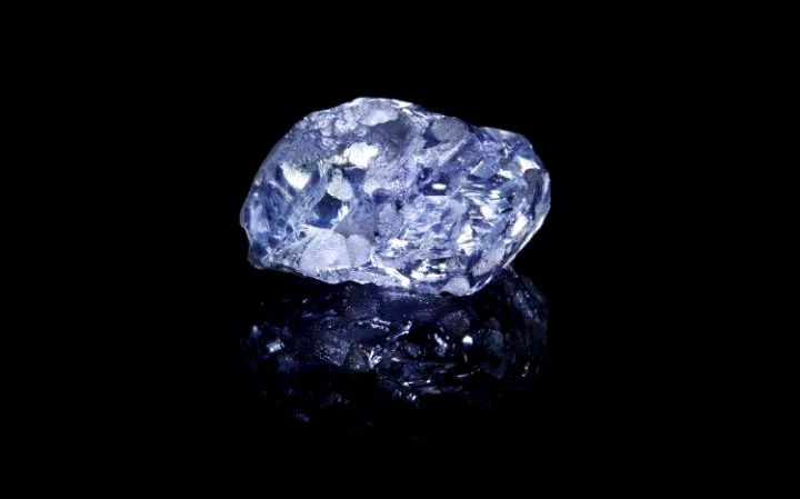 阿蓋爾紫羅蘭鑽石原礦